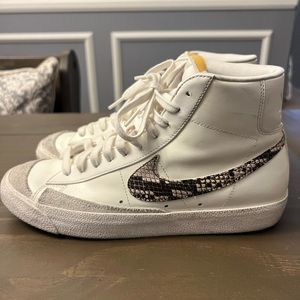 NIKE BLAZER MID 77 SNAKESKIN SNEAKERS